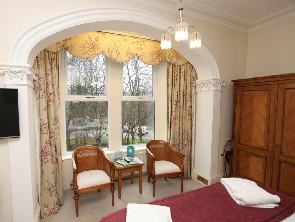 Ascot House Hotel Harrogate Exterior photo